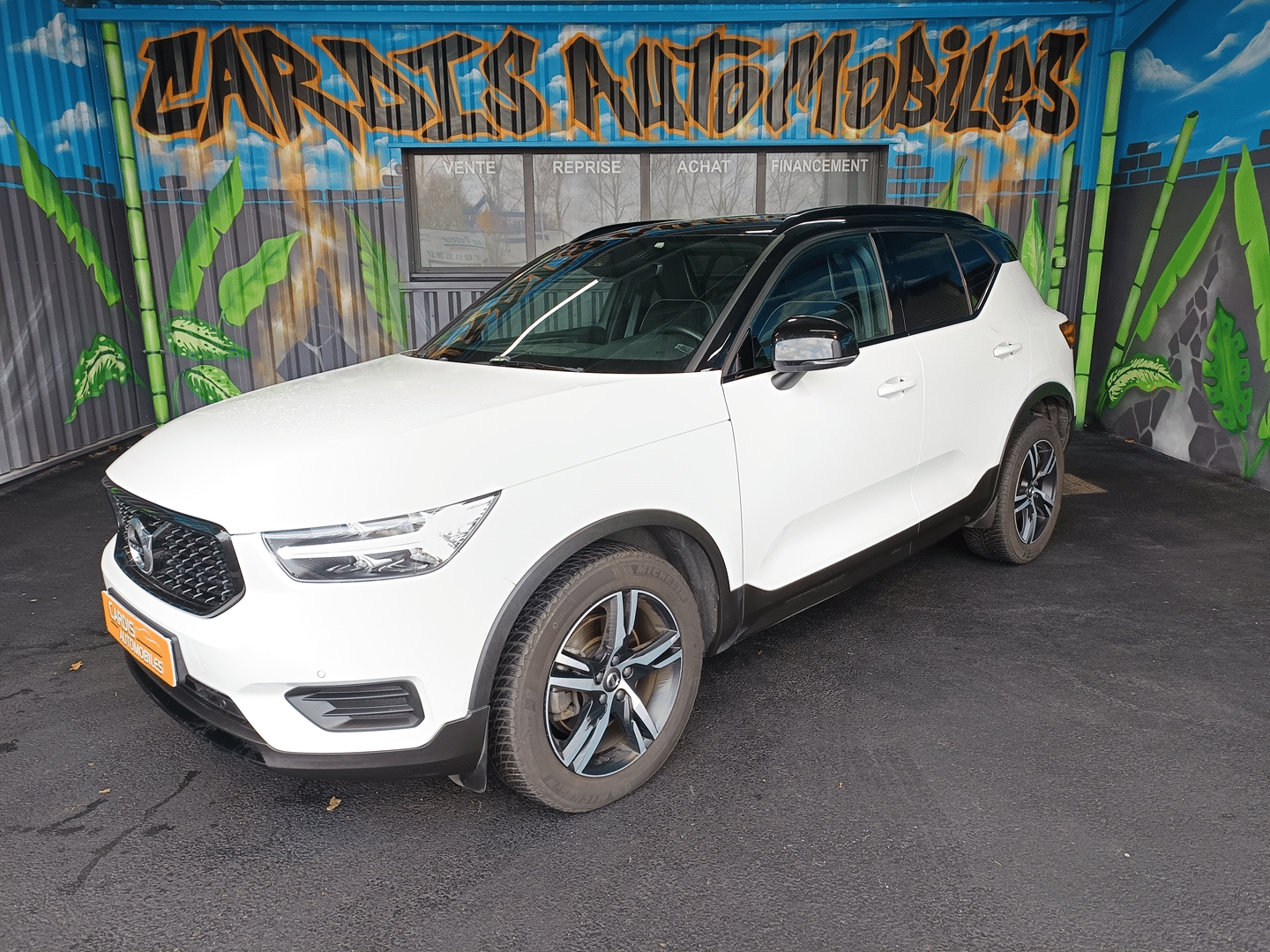 VOLVO XC40 D4 ADBLUE AWD 190CH R-DESIGN GEARTRONIC 8