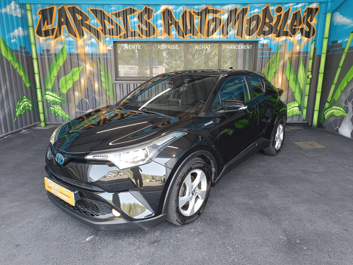TOYOTA C-HR 122H DYNAMIC 2WD E-CVT