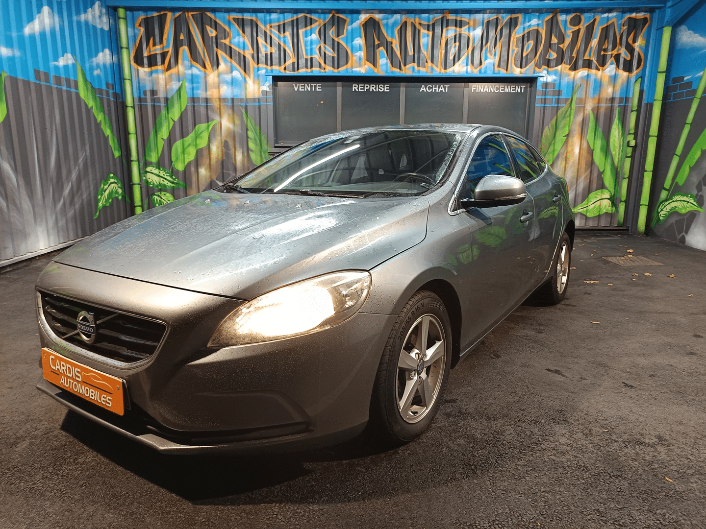 VOLVO V40 D2 120CH MOMENTUM BUSINESS